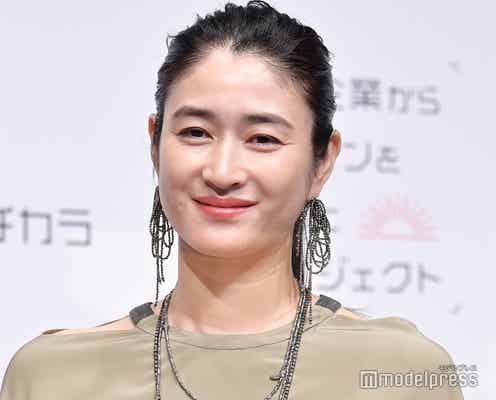 小雪、すっぴん私服ショットに反響「羨ましい肌ツヤ」「素敵」