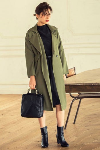 サイドポケットロングコート「Re:EDIT by GALSTAR」3,498円（税込）／画像提供：Re:EDIT by GALSTAR