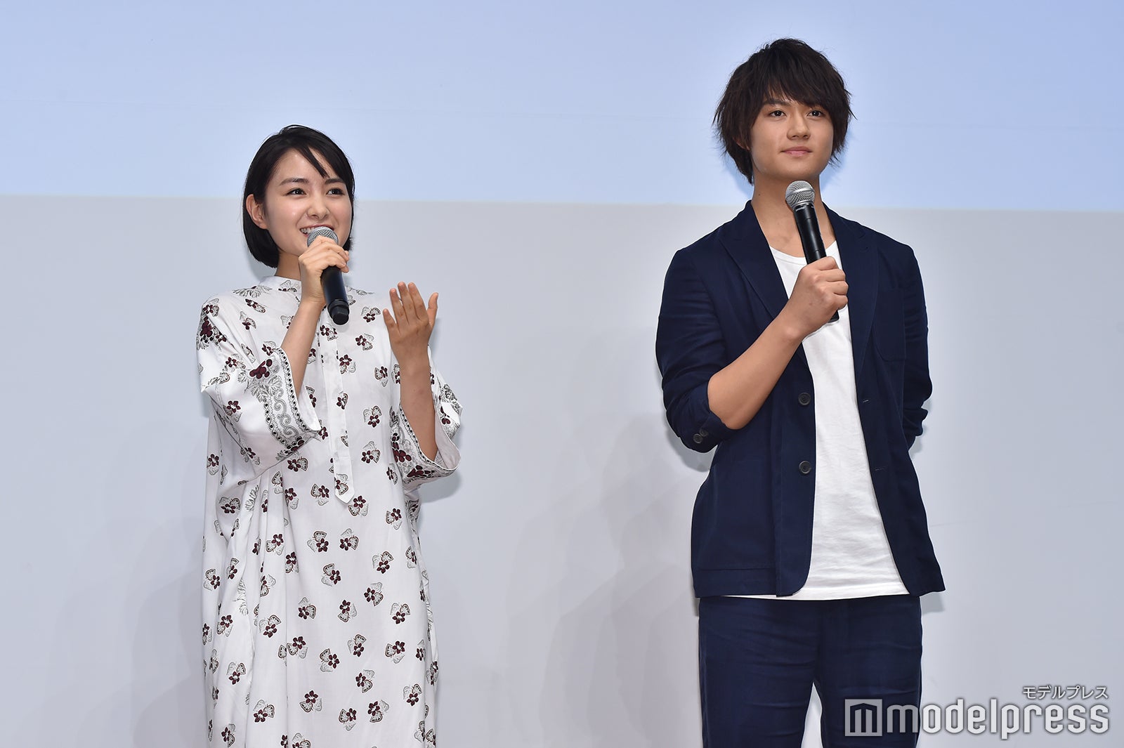 葵わかな、佐野勇斗（C）モデルプレス