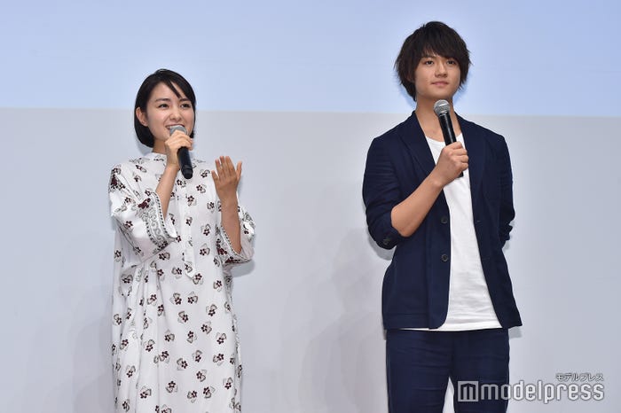 葵わかな、佐野勇斗(C)モデルプレス