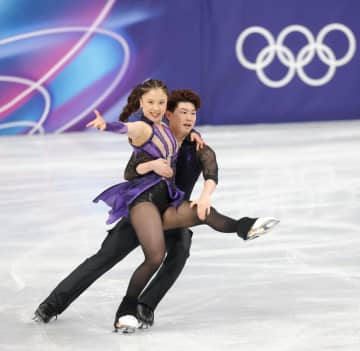 “うたまさ”の日本は8位発進 フィギュア団体アイスダンスRDで吉田唄菜、森田真沙也組が69.64点「楽しい気持ちで滑り切れた」と吉田 米国が首位発進