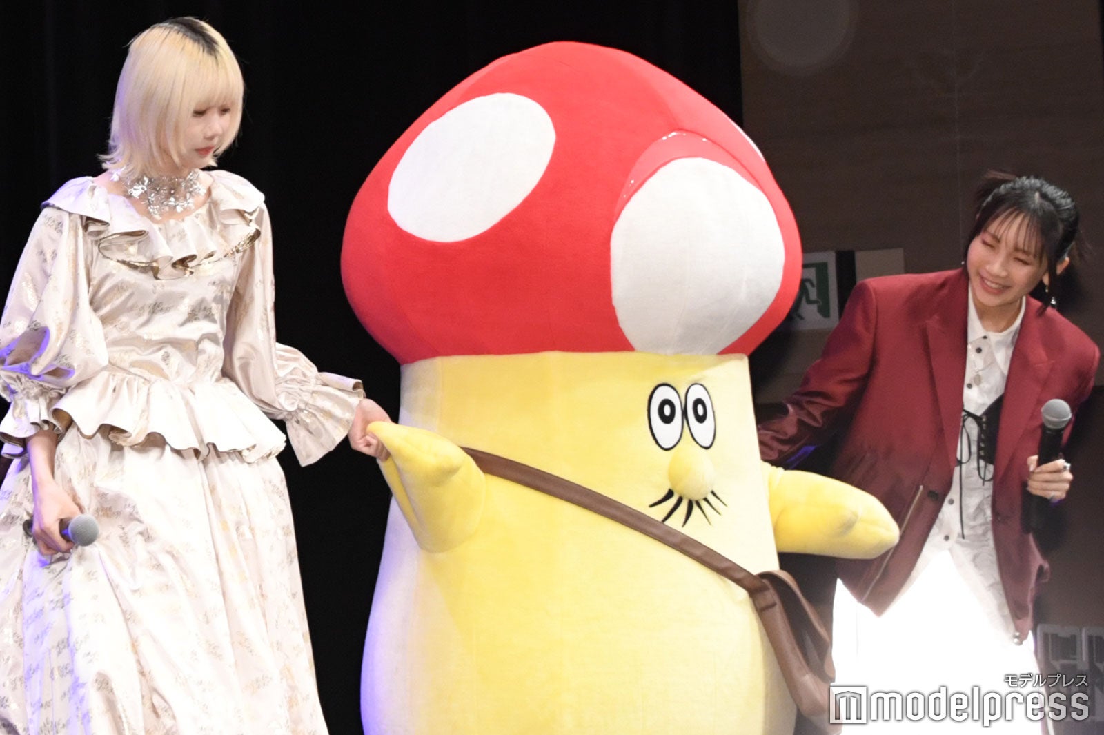 「デデデデ」原作・浅野いにお氏が“国民的キャラクター”の中からサプライズ登場 W主演・幾田りら＆あのも驚き「見せてしまっていいのか」＜デッドデッドデーモンズデデデデデストラクション＞