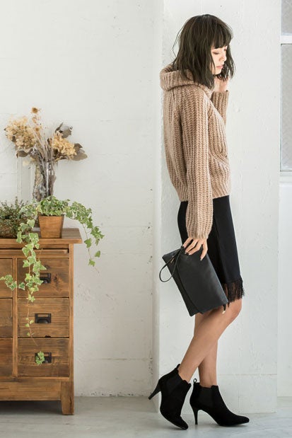 タートルネックニットトップス「Re:EDIT by GALSTAR」2,998円（税込）／画像提供：Re:EDIT by GALSTAR