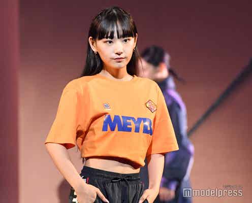 「ガルプラ」出身・永井愛実、ミニ丈トップスで美ウエストちらり<TGC teen 2022 Osaka>