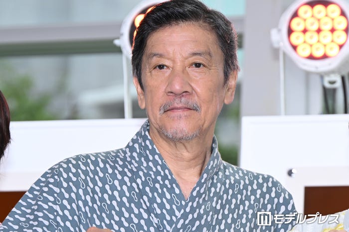 奥田瑛二(C)モデルプレス