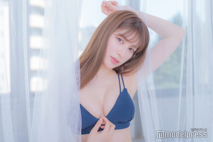 雪平莉左(C)モデルプレス