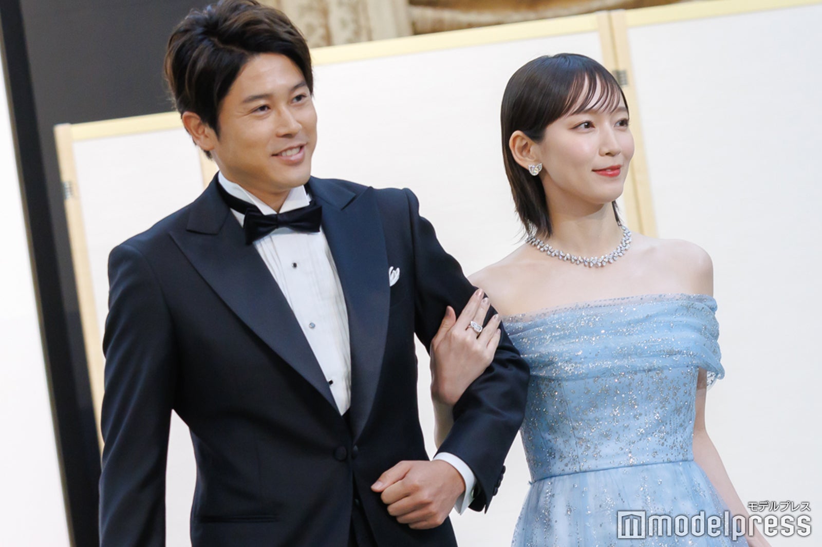 内田篤人、吉岡里帆（C）モデルプレス