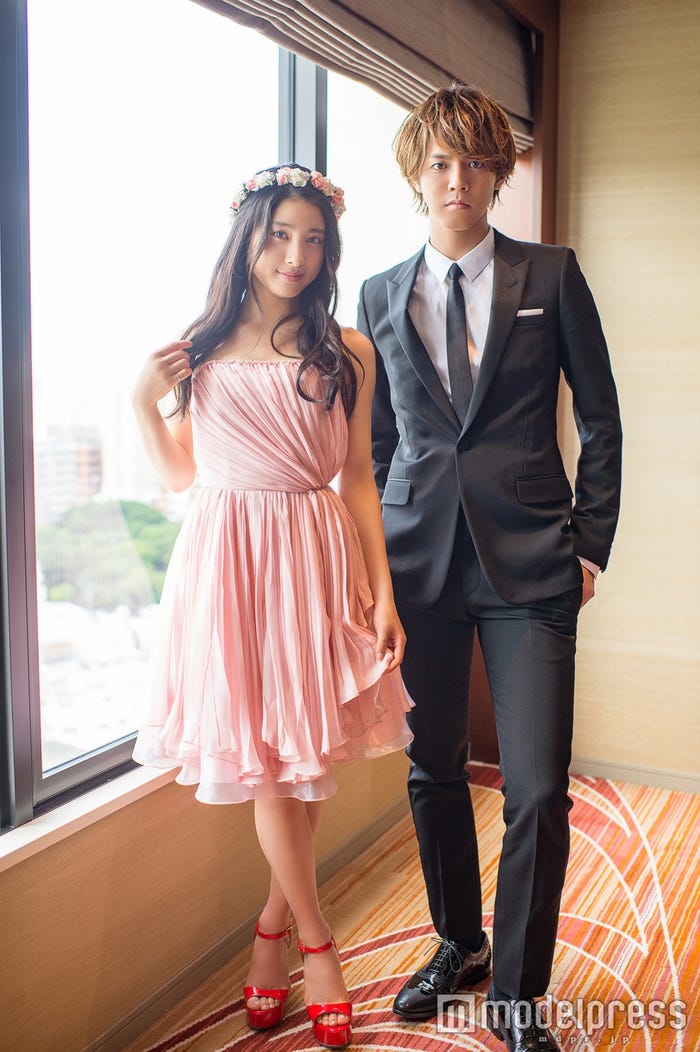 (左から)土屋太鳳、片寄涼太 (C)モデルプレス