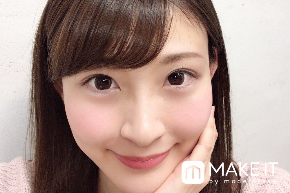 “19 love ＆ happiness”ピンク系のカラーをミックスして使用 (C)メイクイット