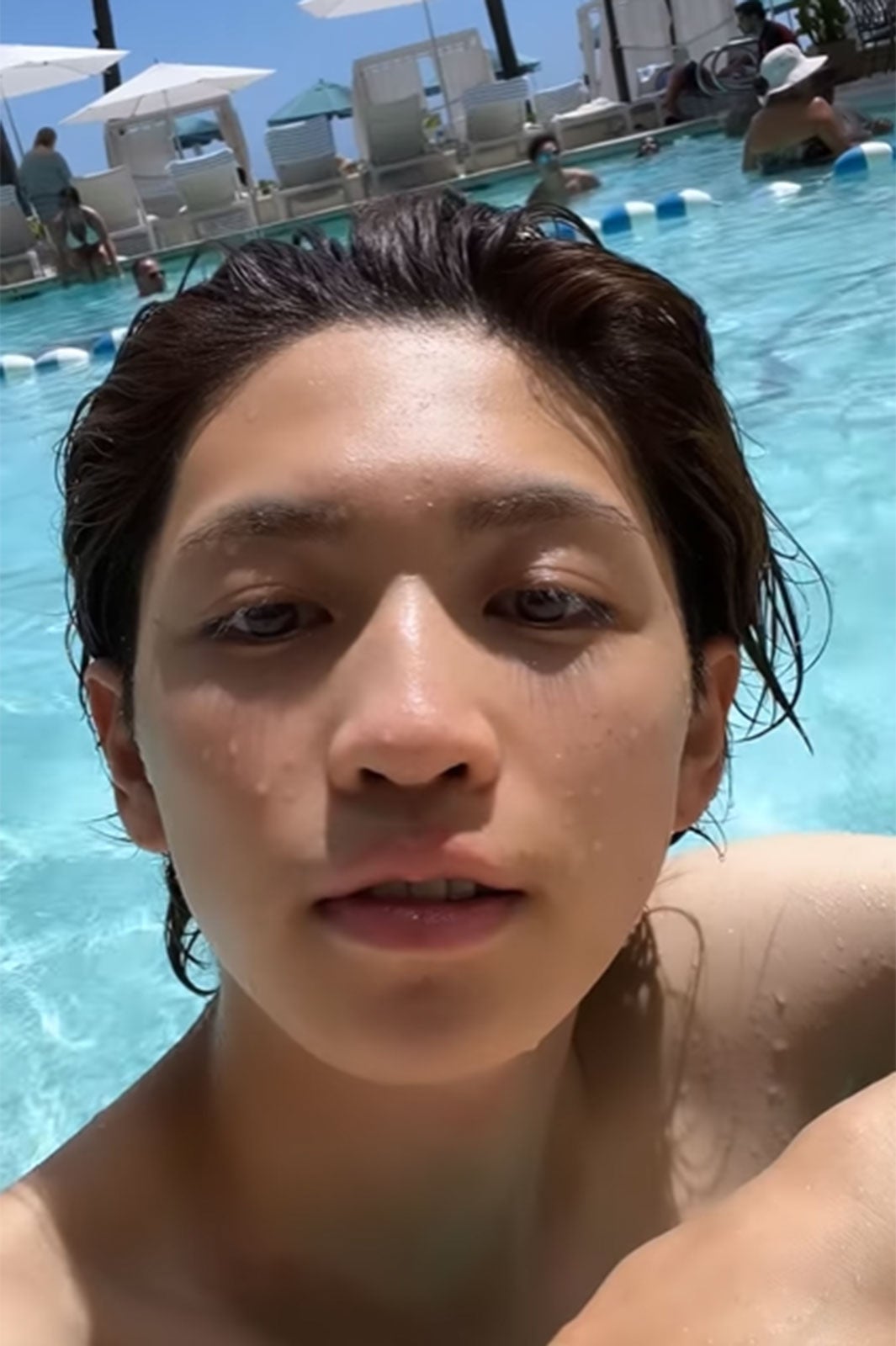岩橋玄樹、ハワイ満喫プライベート動画に「色気がすごい」「一緒に行きたい」の声