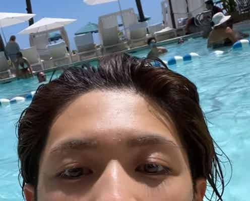 岩橋玄樹、ハワイ満喫プライベート動画に「色気がすごい」「一緒に行きたい」の声