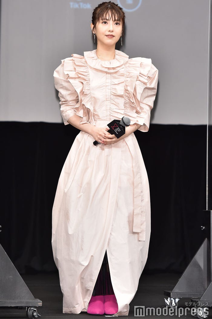 浜辺美波 (C)モデルプレス