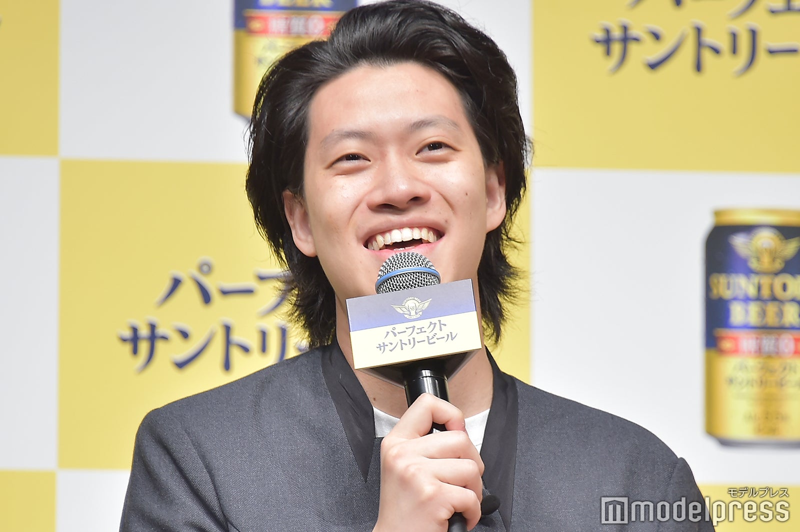 粗品（C）モデルプレス