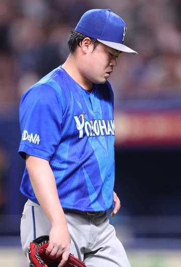 DeNA 熱中症明けの伊勢が逆転サヨナラ負け喫する「体調自体は整ってる」「マウンドでは初めて」