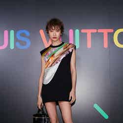 山田優 （C）Louis Vuitton