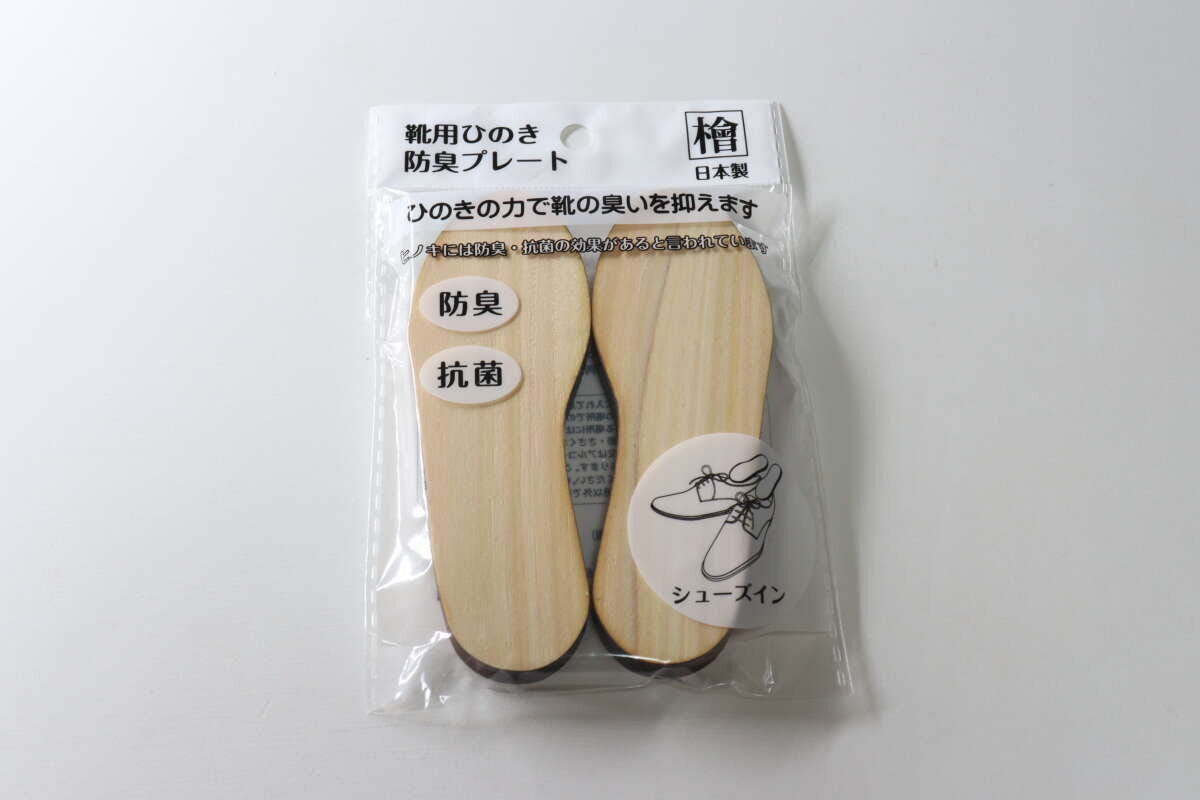 セリア　靴用ひのき防臭プレート　パッケージ