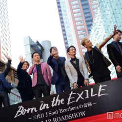 三代目J Soul Brothers from EXILE TRIBE（左から）岩田剛典、NAOTO、登坂広臣、小林直己、今市隆二、ELLY、山下健二郎（C）モデルプレス