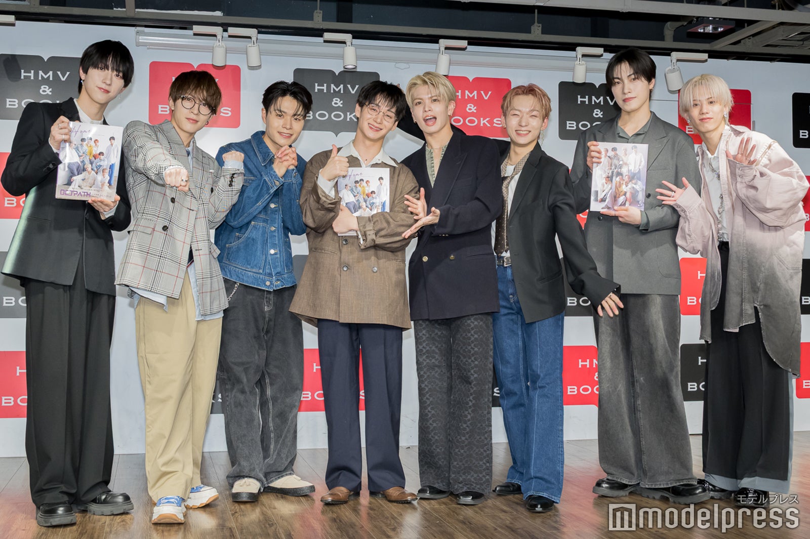 （左から）四谷真佑、高橋わたる、海帆、太田駿静、栗田航兵、古瀬直輝、西島蓮汰、小堀柊（C）モデルプレス