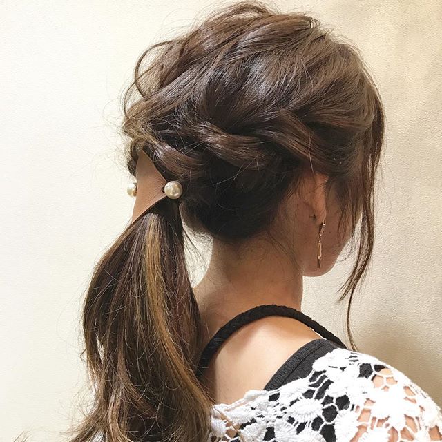 ゴムだけで出来ちゃうロングのまとめ髪アレンジ15選 簡単 人気なこなれヘアのコツ モデルプレス ゴムだけで出来ちゃうロングのまとめ髪アレンジ15選 簡単 人気なこなれヘアのコツ モデルプレス
