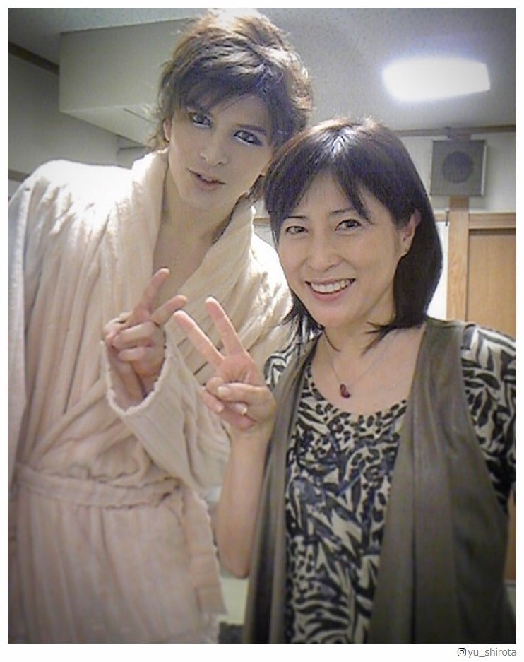 城田優、岡江久美子さん訃報に「このままお別れも出来ないなんて悲しすぎます」 「はなまる」エプロン隊で共演