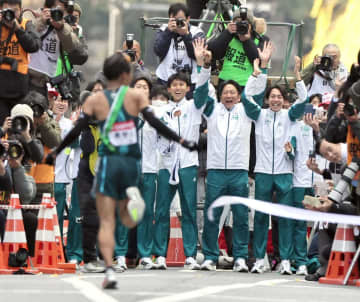 アナウンサーだったのか！箱根駅伝連覇の元青学戦士が初実況「遊行寺の坂はほろ苦デビュー」と反省→SNS「気がつかなかった」「また聞きたい」
