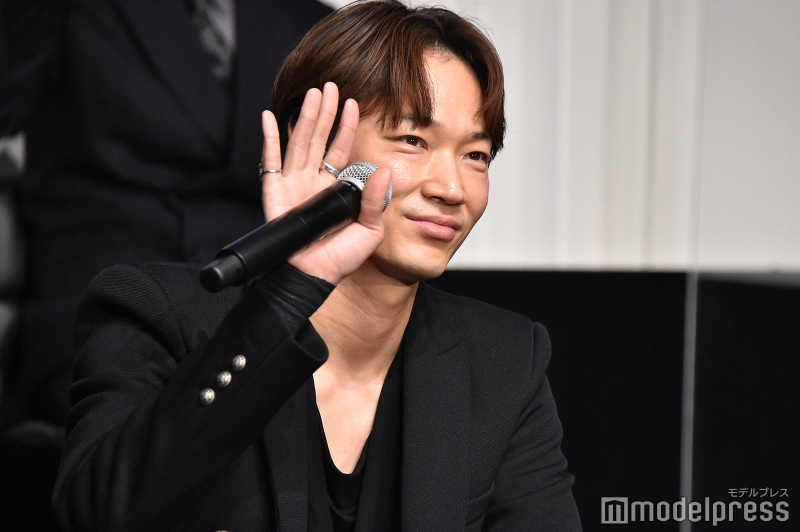 綾野剛（C）モデルプレス