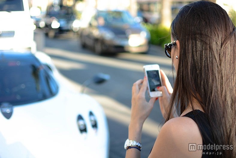 「あけおめことよろLINE」殺到スマホ通信規制発表情報　あけおメールまとめ