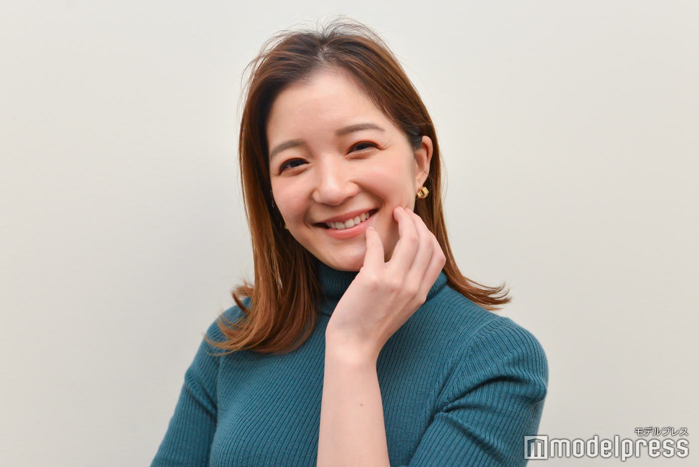 (C)モデルプレス