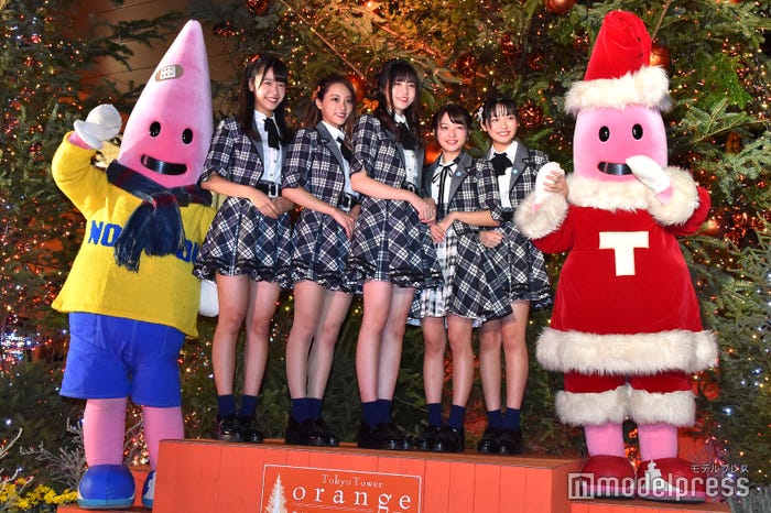 鈴木遥夏、安田愛里、阿部菜々実、長月翠、大石夏摘 (C)モデルプレス