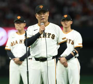 巨人・橋上監督代行がV逸をファンに謝罪「申し訳ありません」阪神の強さに言及「昔のジャイアンツのように…」