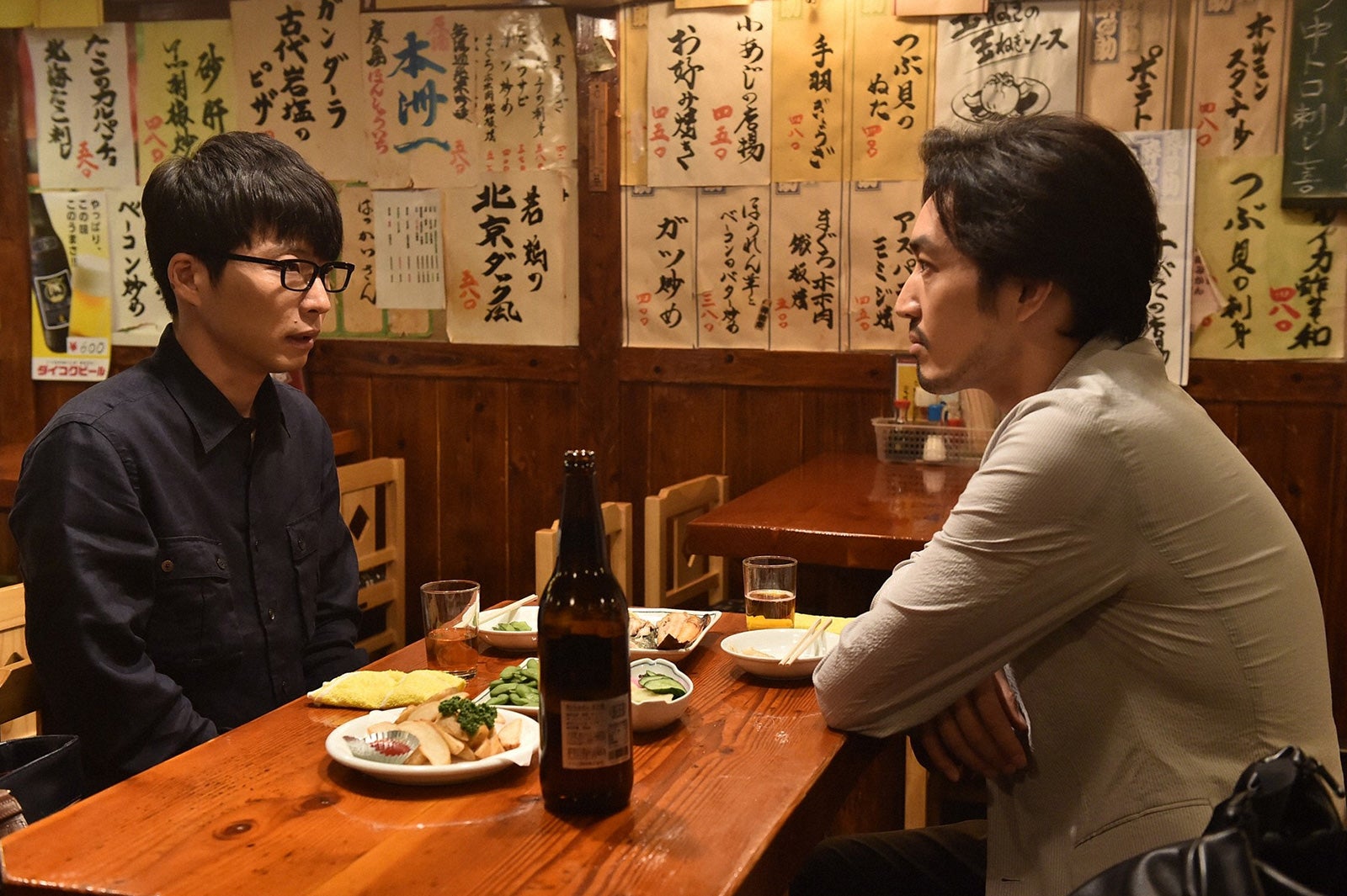 星野源、大谷亮平「逃げるは恥だが役に立つ」第4話・場面カット（C）TBS