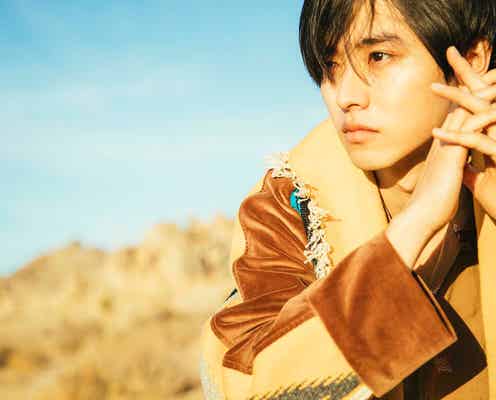 山崎賢人“普遍的なかっこ良さ”を収めた写真集 美しい表情に接近