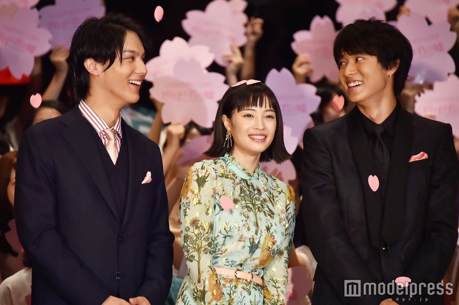 中川大志、広瀬すず、山崎賢人（C）モデルプレス