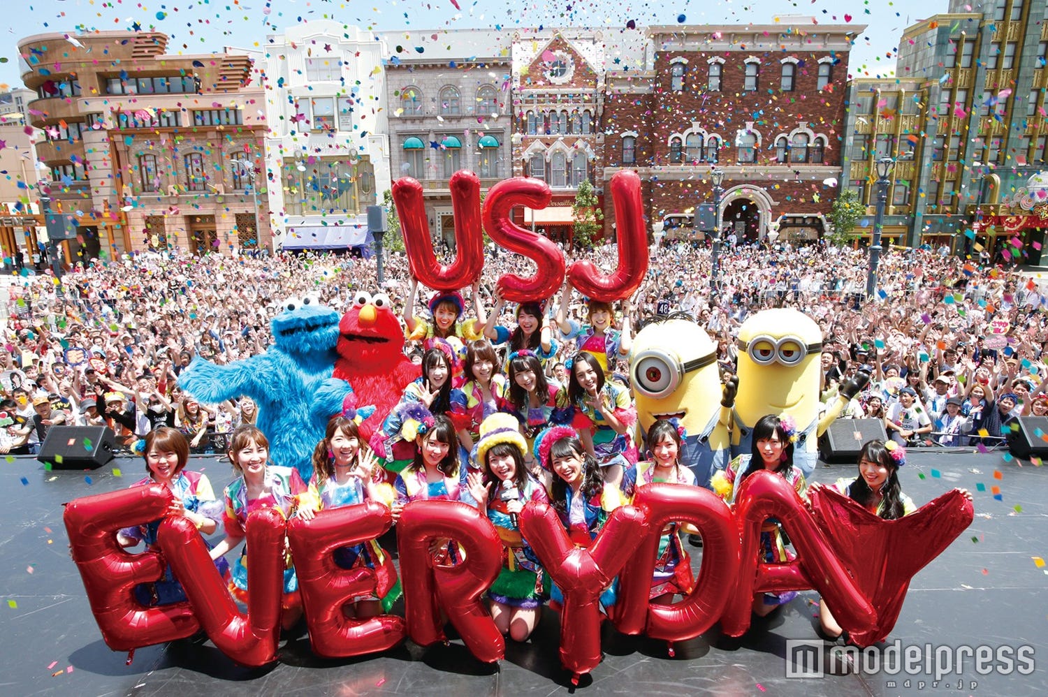 USJ&AKB48が豪華コラボ、横山由依「この夏はUSJ48に」 連日ライブ開催決定