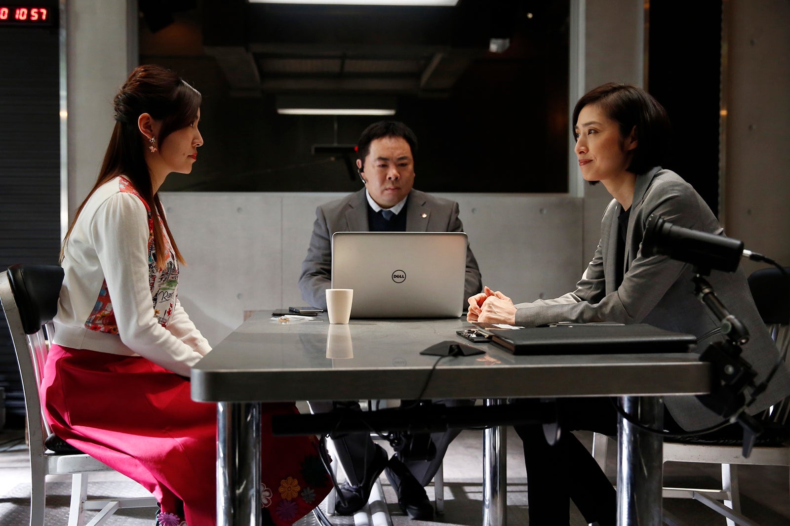 松井珠理奈、塚地武雅、天海祐希（画像提供：テレビ朝日）