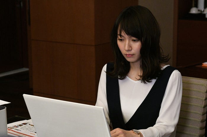 吉岡里帆/「ごめん、愛してる」第1話より(画像提供:TBS)