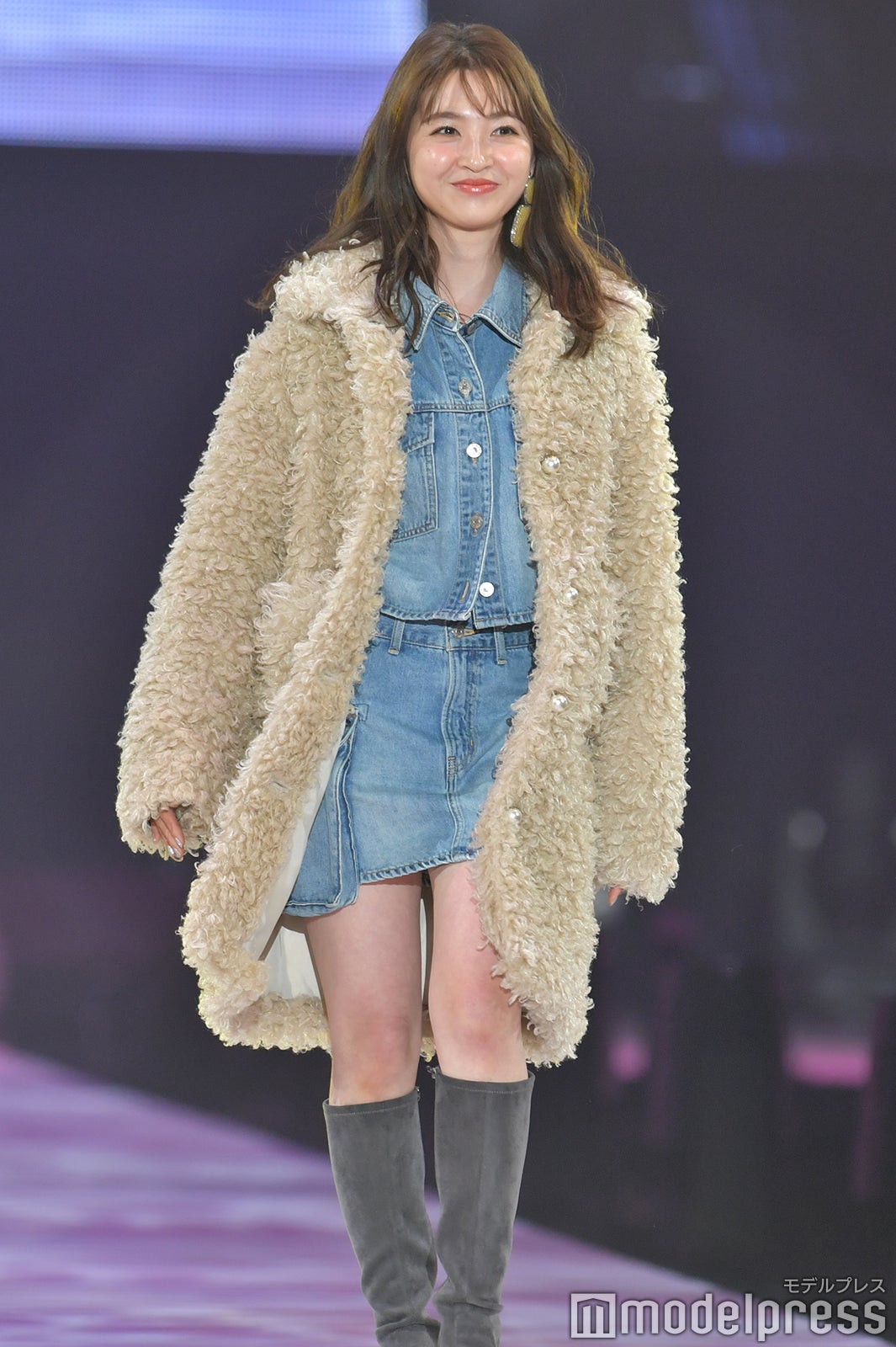 （C）モデルプレス