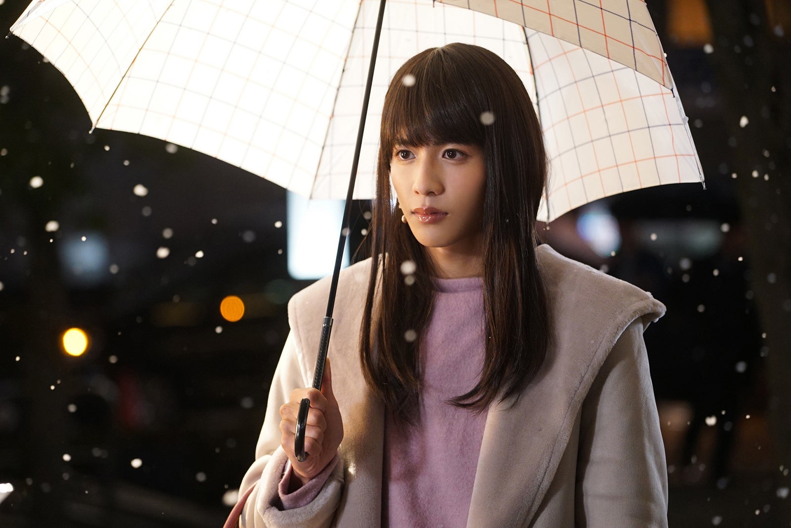 志尊淳、杉咲花絶賛の女装披露＜ハケン占い師アタル＞