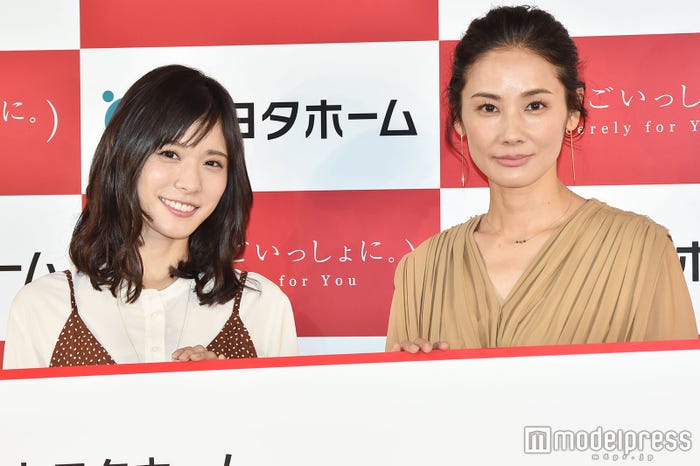松岡茉優、吉田羊(C)モデルプレス