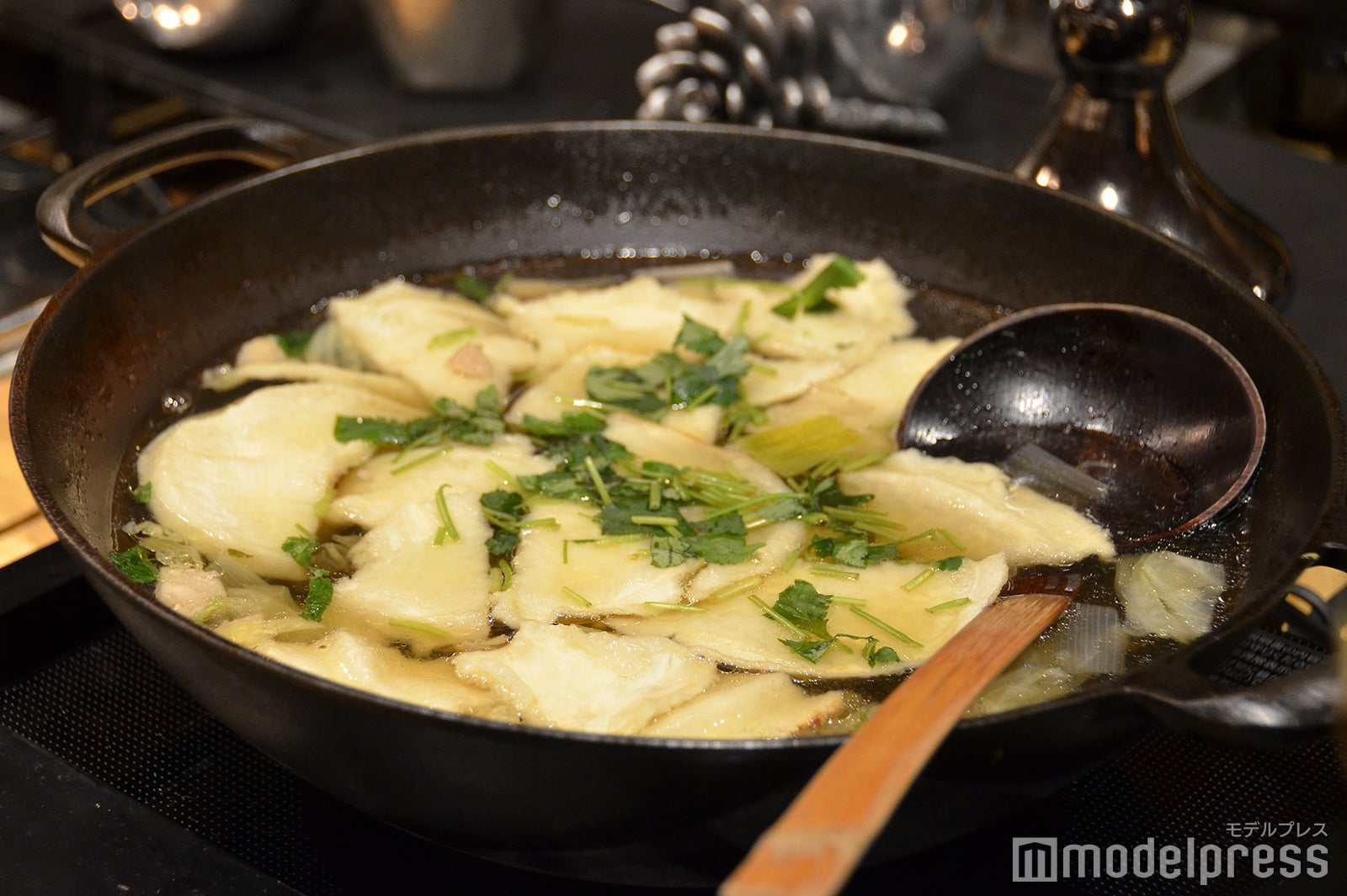 青森の郷土料理、せんべい汁 （C）モデルプレス