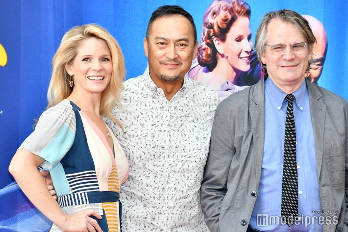 ケリー・オハラ、渡辺謙、バートレット・シャー(C)モデルプレス