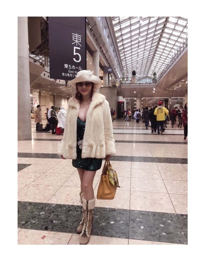 叶美香のコミケスタイル/オフィシャルブログ(LINE)より