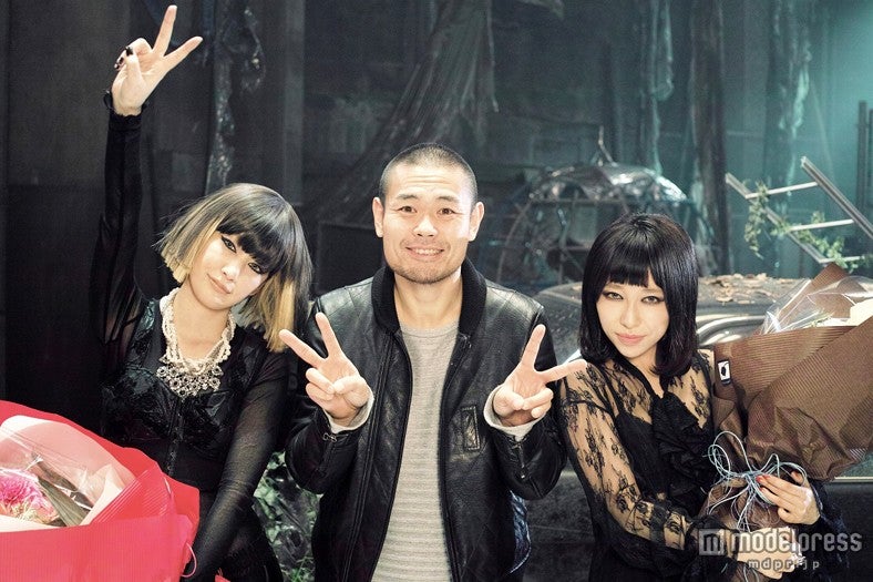 中島美嘉、廃墟で“Fighter” 加藤ミリヤを救う