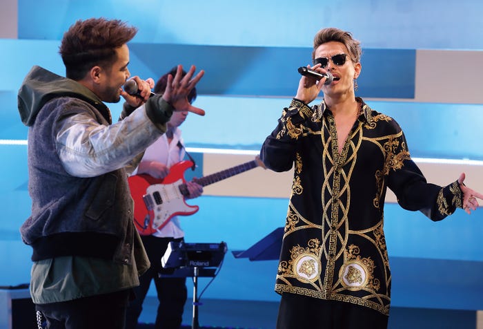 「LOVE or NOT♪」より/「月刊EXILE」12月号より(画像提供:LDH)