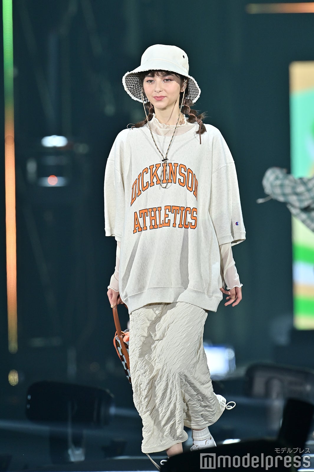 嵐莉菜（C）モデルプレス