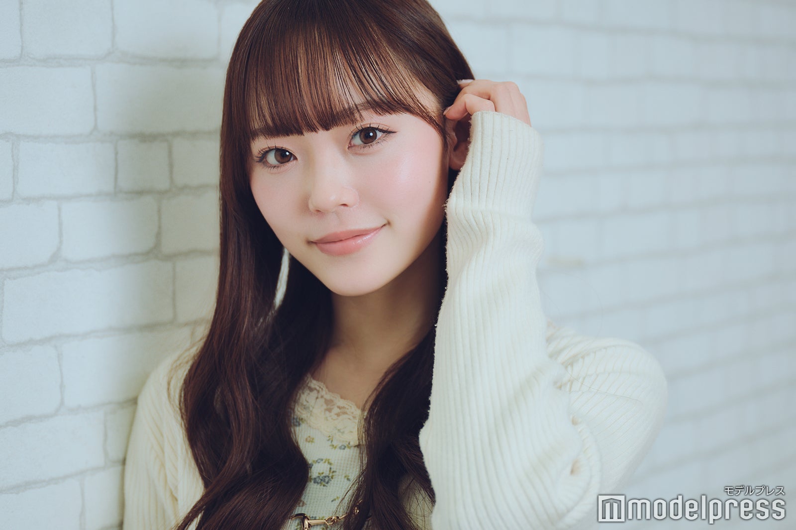 KARIN（C）モデルプレス