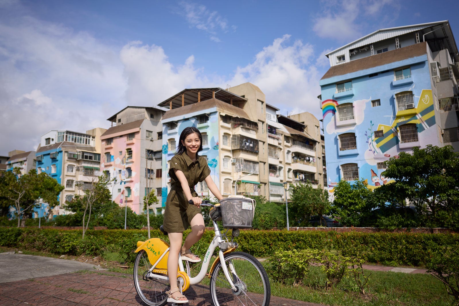 當真あみ1st写真集「Ami」／撮影：屋山和樹