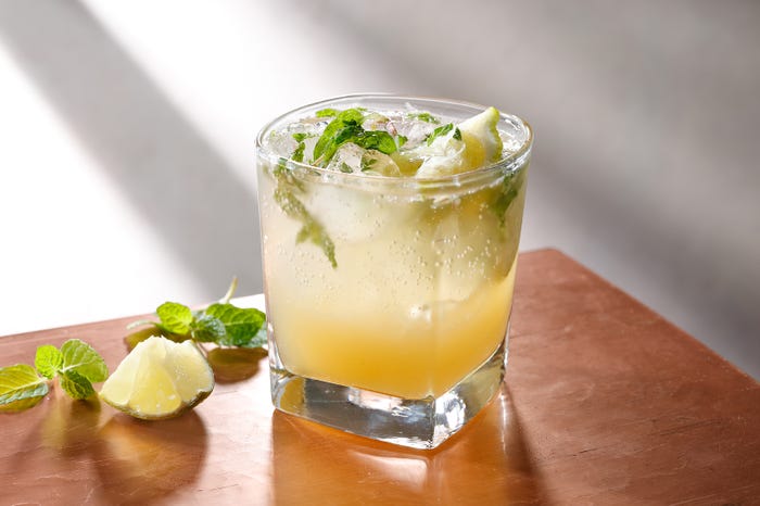 シトラス ミント トニック 850円(税抜)/画像提供:スターバックス コーヒー ジャパン