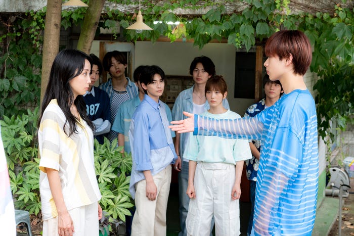 木南晴夏、宮世琉弥 「君の花になる」第3話より(C)TBS