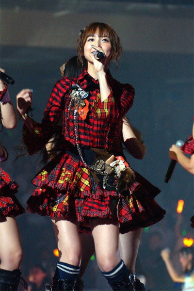 AKB48 篠田麻里子 梅田彩佳 特大晴れ着写真 篠田麻里子．梅田彩佳キャプチャー画像 『2011/10/09 うまプロ